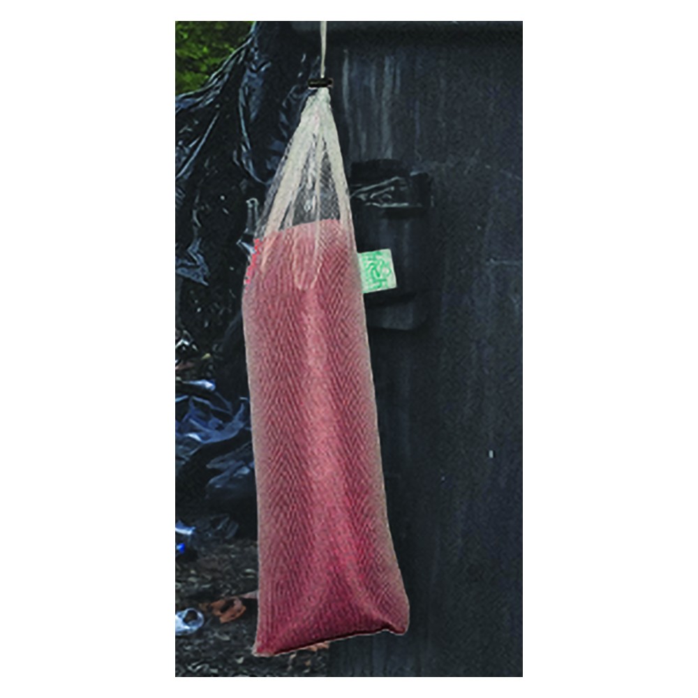 Sac ULTRA BEADS Cerise suspendu près d'un conteneur