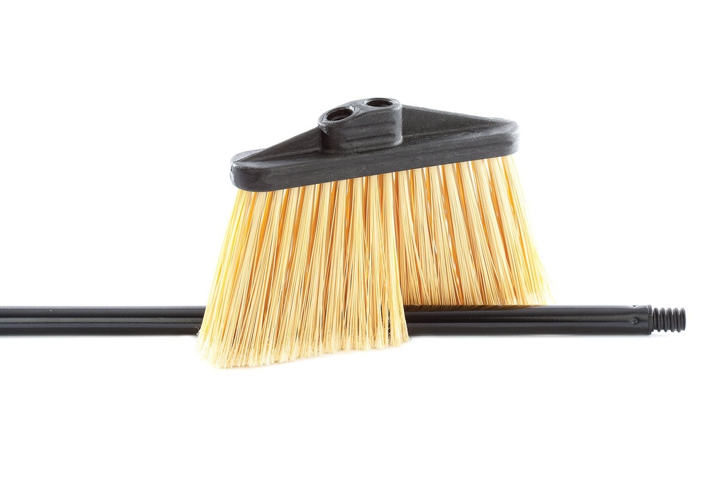 Atlas Graham Recycled Fiber Angle Broom, Large