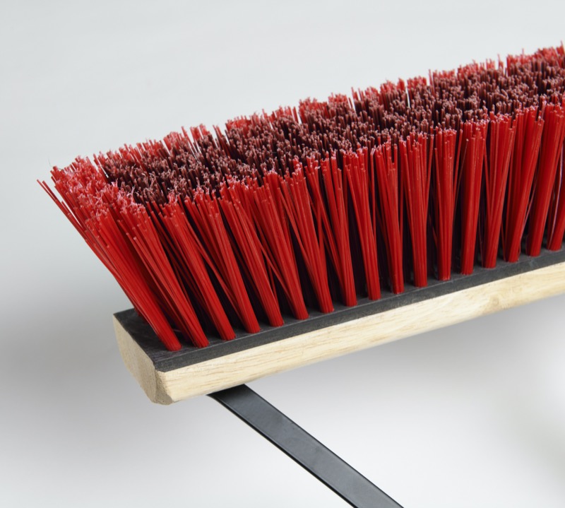 M2 Professional Balai-brosse rude de garage avec manche de 60 po, bleu, avec attache latérale