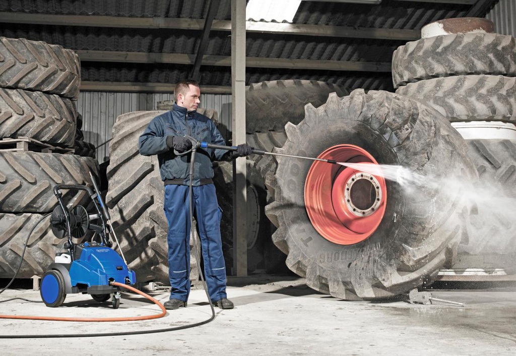 MC 5M-2300/4.8 230V Cold Water Pressure Washer
